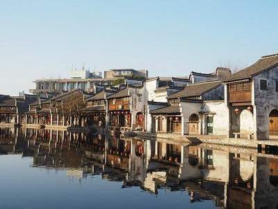 深圳市有名的风水大师谈庭院风水之水池设置禁忌